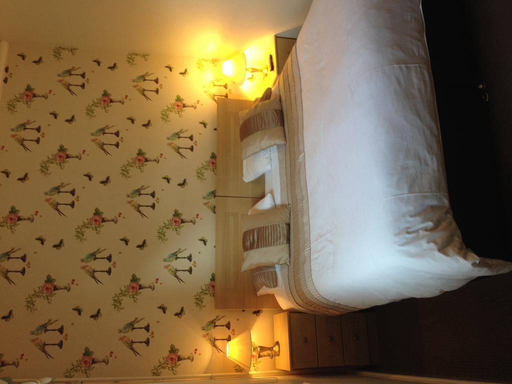 The Bebington Bed and Breakfast Εξωτερικό φωτογραφία