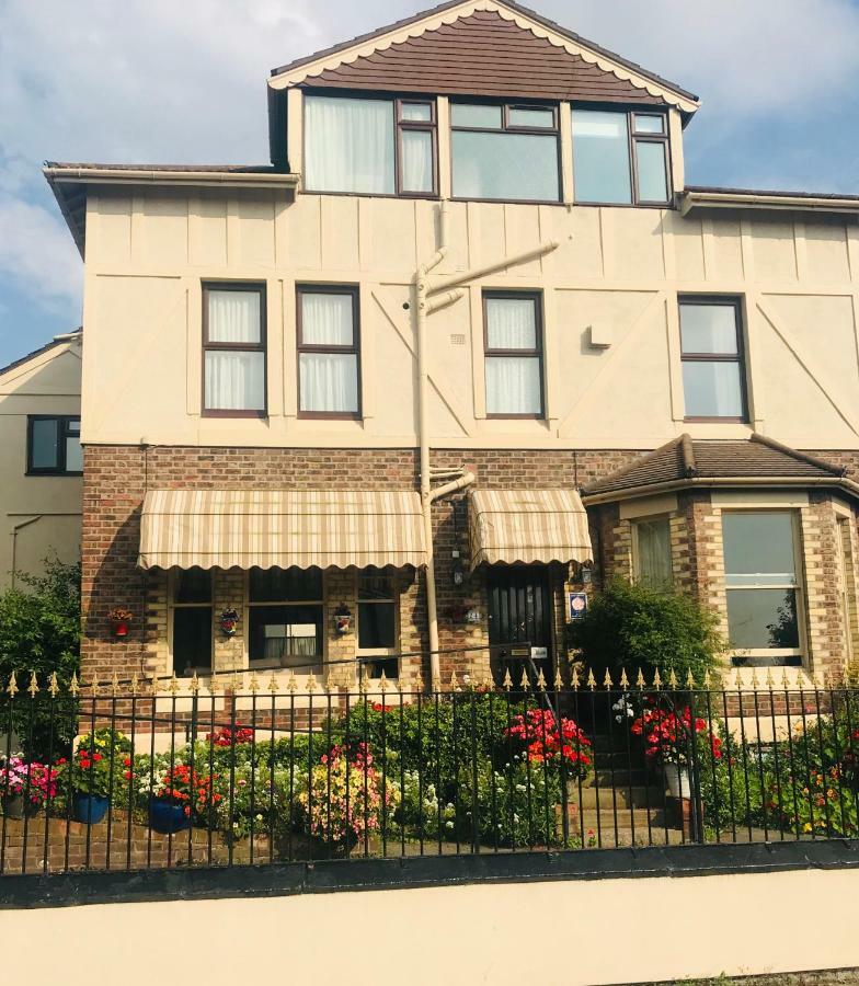 The Bebington Bed and Breakfast Εξωτερικό φωτογραφία